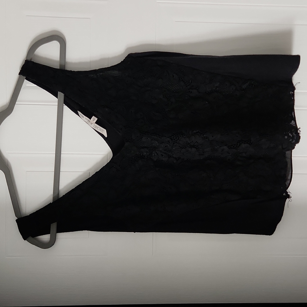 Lace V neck Rachel Roy vest